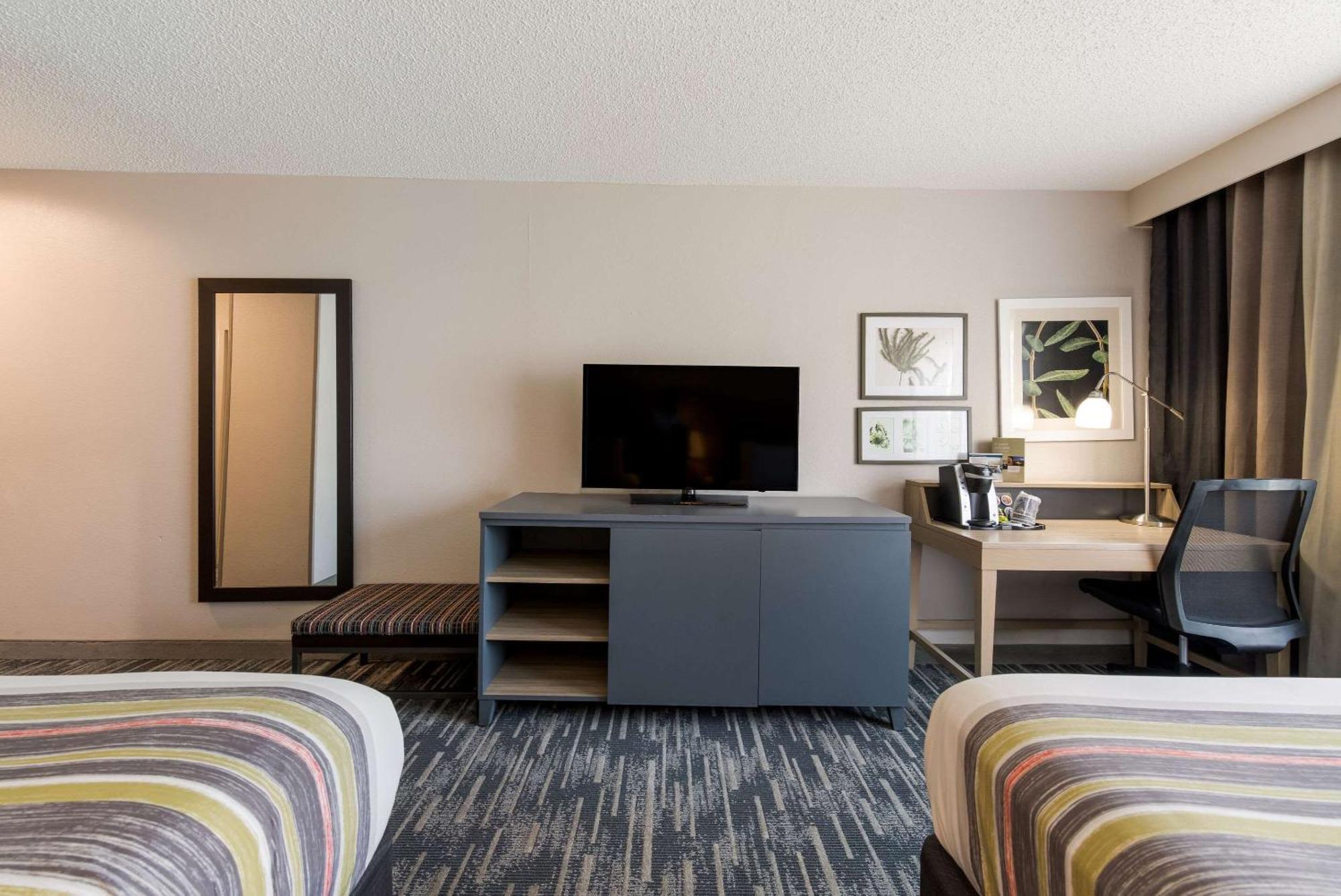 Country Inn & Suites By Radisson, Wichita East, Ks Exterior foto
